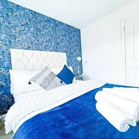 Family Home: Spacious 3br With Garden And Pet-friendly