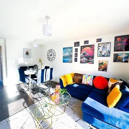 Family Home: Spacious 3br With Garden And Pet-friendly Birmingham